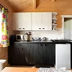 Letniskowe Drewniane Szenodo Na Jodlowej W Debinie Ferienhaus *