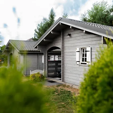 Letniskowe Drewniane Szenodo Na Jodlowej Vakantiehuis Debina (Ustka)