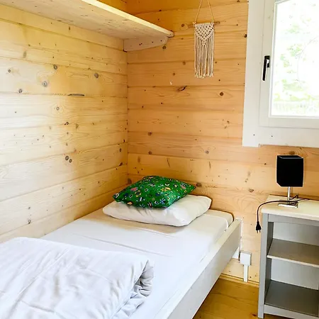 Dom wakacyjny Letniskowe Drewniane Szenodo Na Jodłowej Debina (Ustka)